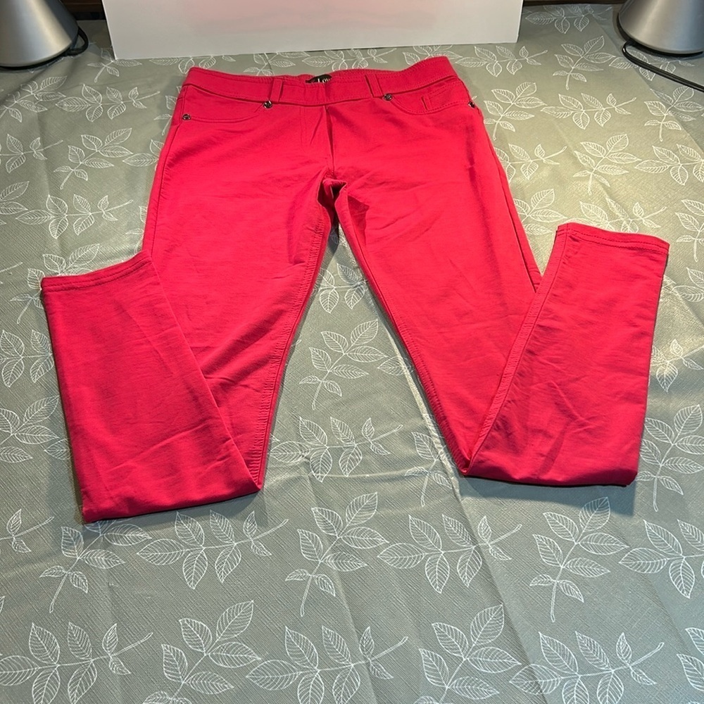 Ladies LY Love Skinny Jeggings.